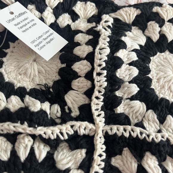 Urban Outfitters Black and White Bohemian Shoulder Bag - Picture 2 of 2